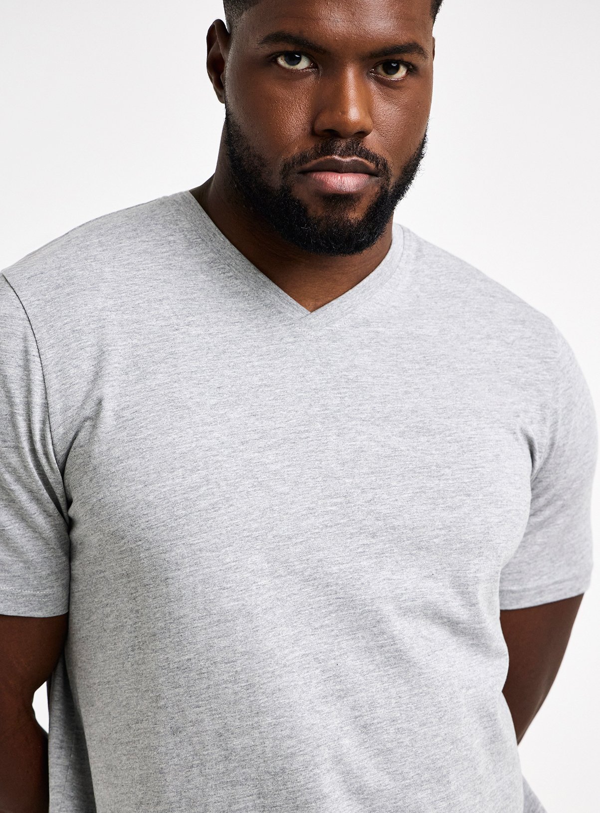 JACAMO 5 Pack V Neck T-Shirt Extra Long 1XL - Image 4 thumbnail